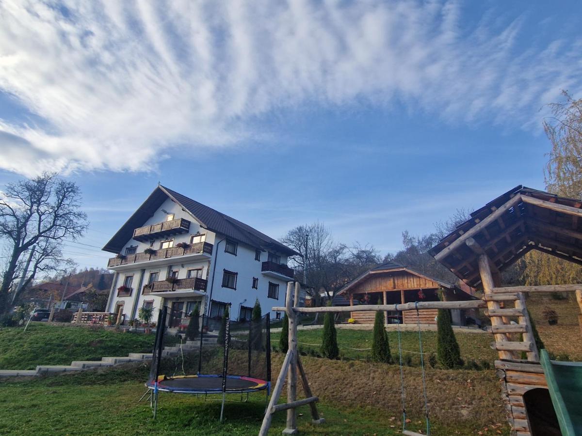 Ograda De La Munte Villa Bran  Buitenkant foto