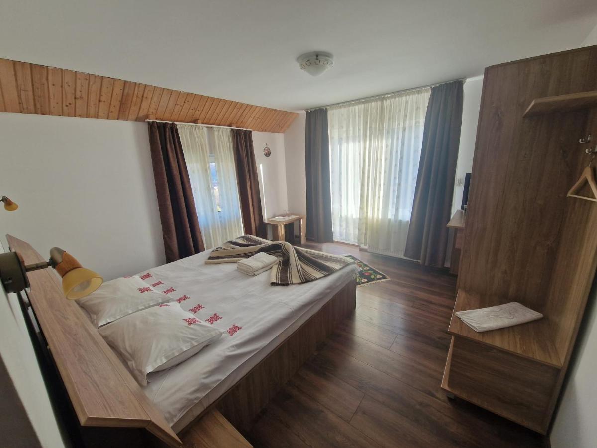 Ograda De La Munte Villa Bran  Buitenkant foto