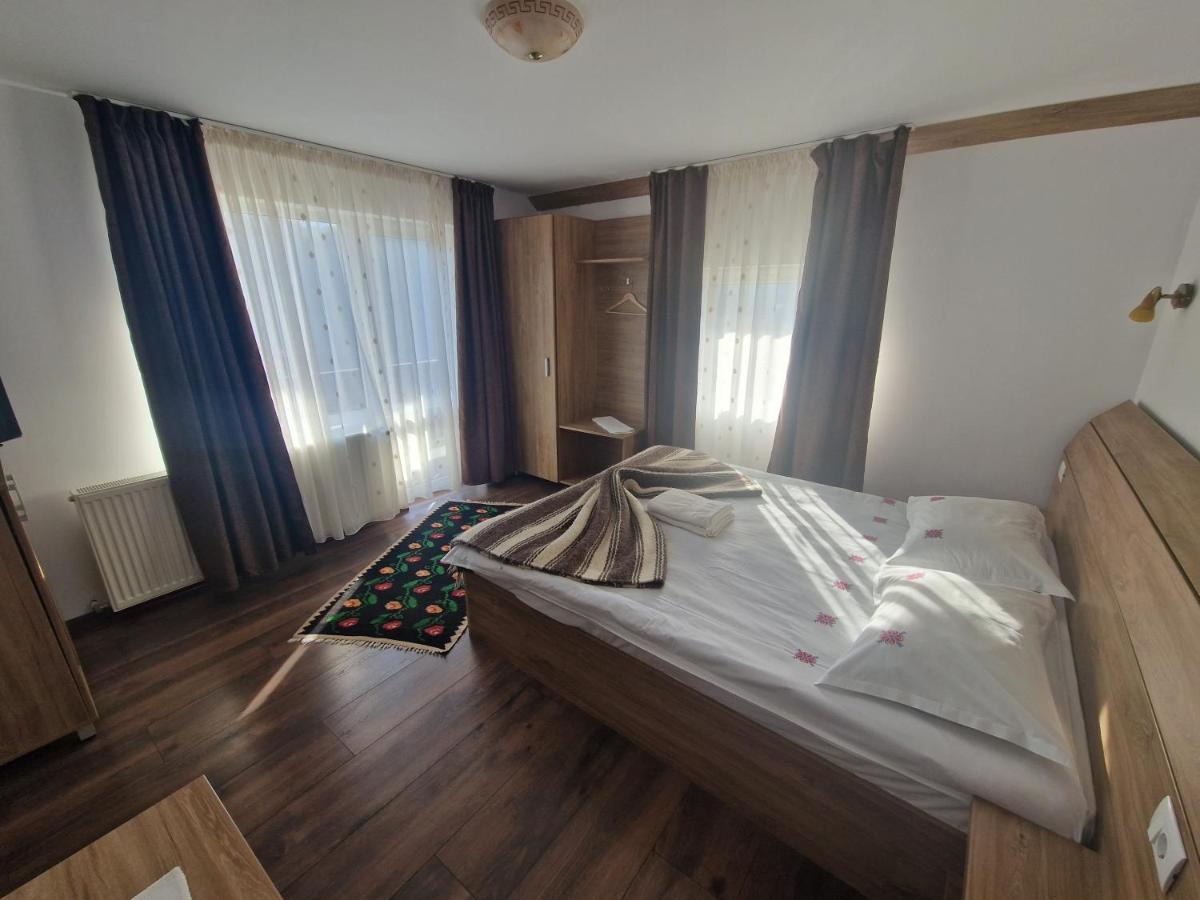 Ograda De La Munte Villa Bran  Buitenkant foto