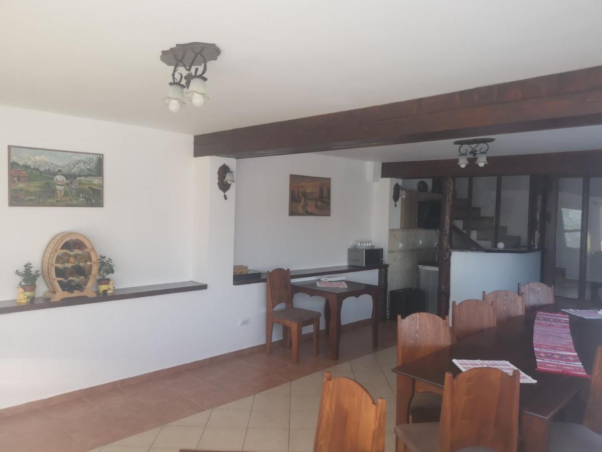 Ograda De La Munte Villa Bran  Buitenkant foto